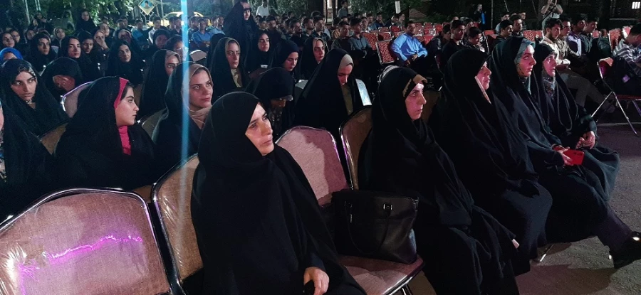 به مناسبت دهه کرامت برگزار شد:
برگزاری جشن دانشجویی دهه کرامت در پردیس آیت اله کمالوند با حضور مسئولان و استقبال پرشور دانشجویان
 2