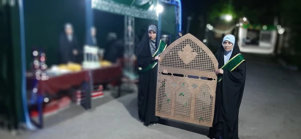 به مناسبت دهه کرامت برگزار شد:
برگزاری جشن دانشجویی دهه کرامت در پردیس آیت اله کمالوند با حضور مسئولان و استقبال پرشور دانشجویان
 7