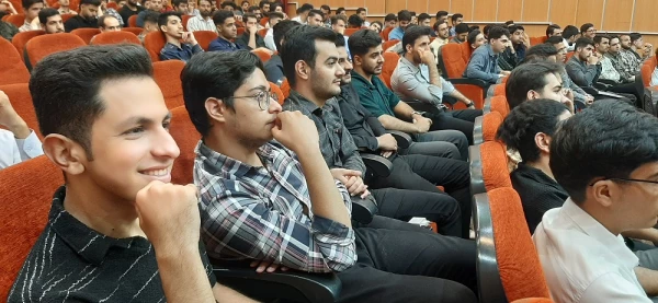 آیین جشن دانش آموختگی دانشجومعلمان ورودی ۱۴۰۰ پردیس علامه طباطبایی لرستان  7