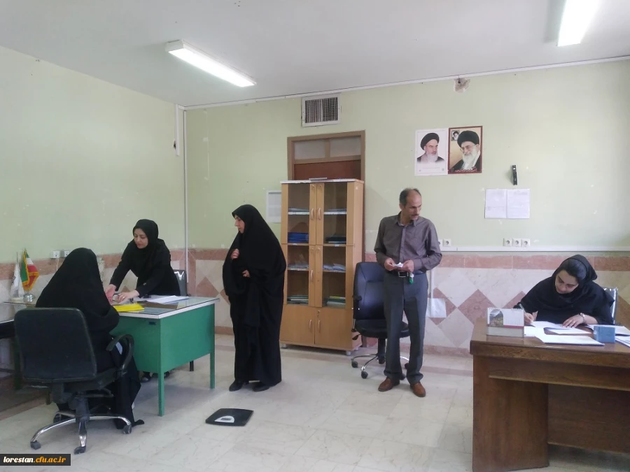 بازدید سرپرست دانشگاه فرهنگیان لرستان از روند معاینات پزشکی داوطلبان ورودی ۱۴۰۴ 2