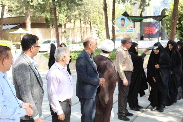 مراسم بدرقه کاروان پیاده روی اربعین حسینی دانشگاه فرهنگیان لرستان 7