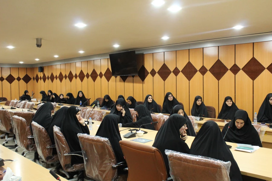 اربعین؛ مسیر تمدن سازی و تجدید عهد با امام حسین (ع) 4