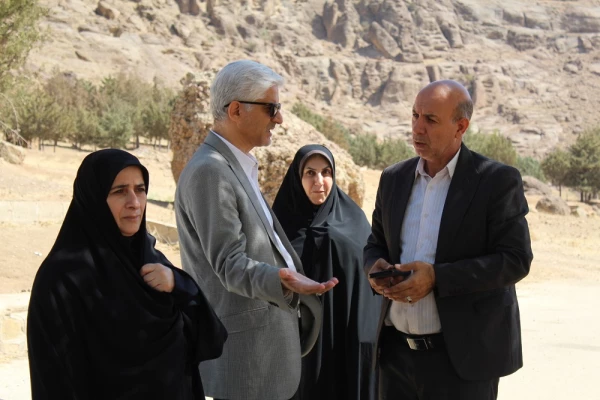بازدید مسئولان استانی از زمین پیشنهادی طرح جامع دانشگاه فرهنگیان لرستان 5