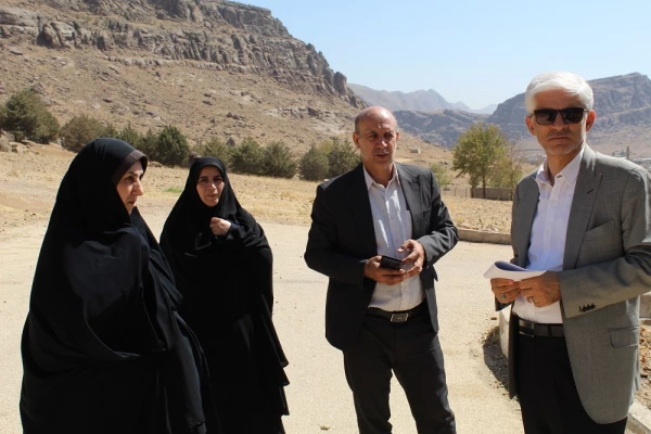 بازدید مسئولان استانی از زمین پیشنهادی طرح جامع دانشگاه فرهنگیان لرستان 7