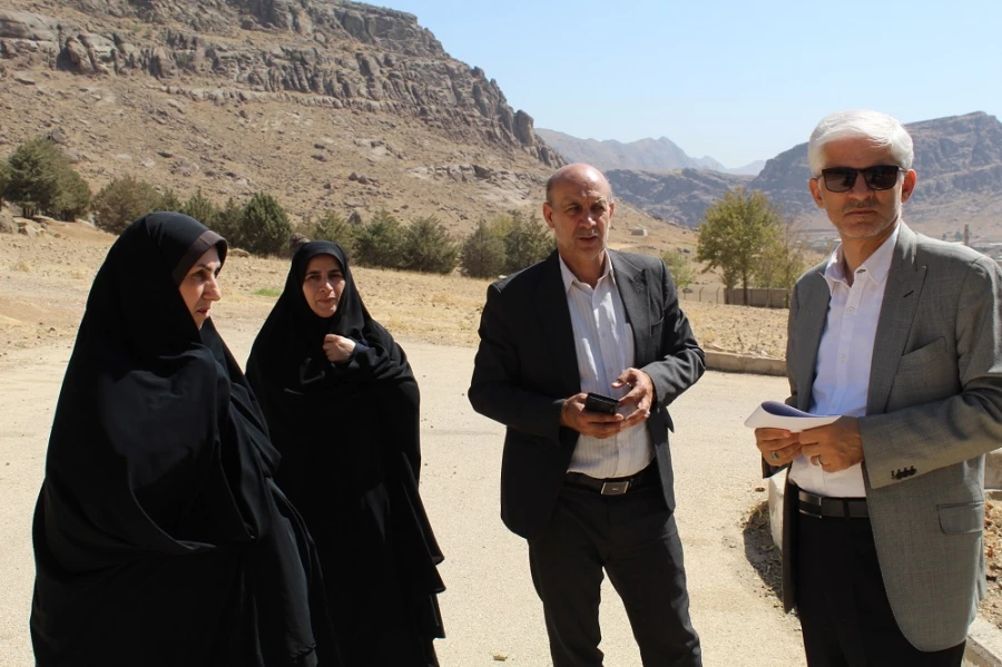 بازدید مسئولان استانی از زمین پیشنهادی طرح جامع دانشگاه فرهنگیان لرستان 7