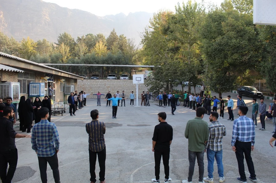 همایش پیاده روی دانشگاه فرهنگیان لرستان به مناسبت هفته تربیت بدنی  6