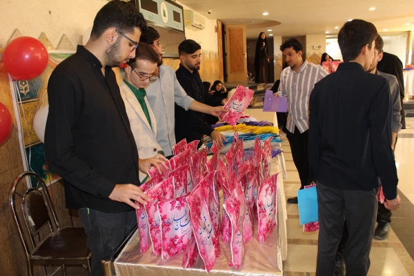 آیین استقبال از نودانشجومعلمان ورودی ۱۴۰۴ در دانشگاه فرهنگیان لرستان  4