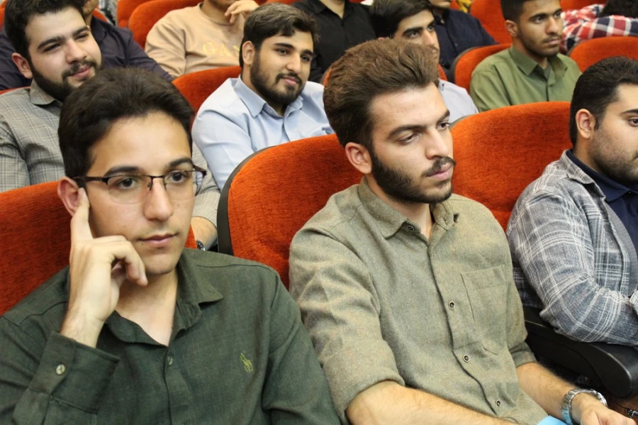 آیین استقبال از نودانشجومعلمان ورودی ۱۴۰۴ در دانشگاه فرهنگیان لرستان  10