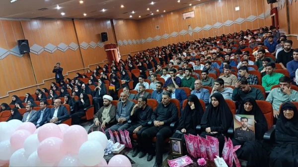 آیین استقبال از نودانشجومعلمان ورودی ۱۴۰۴ در دانشگاه فرهنگیان لرستان  13