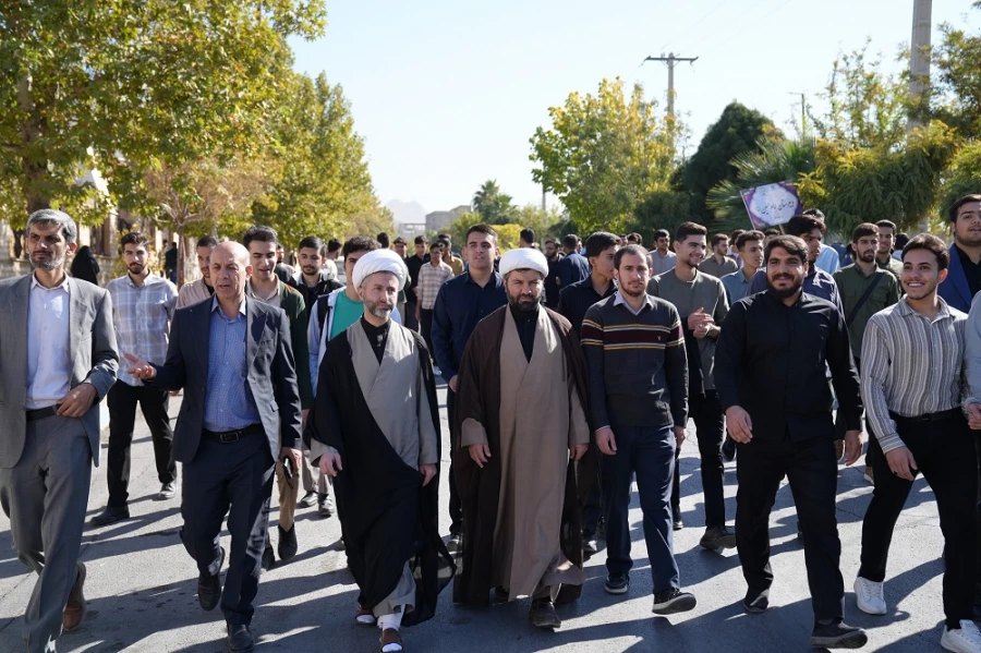 حضور پرشور دانشگاه فرهنگیان لرستان در راهپیمایی یوم الله ۱۳ آبان 7