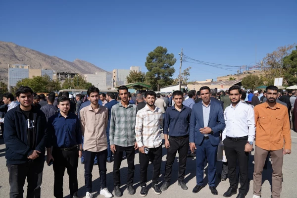 حضور پرشور دانشگاه فرهنگیان لرستان در راهپیمایی یوم الله ۱۳ آبان 8