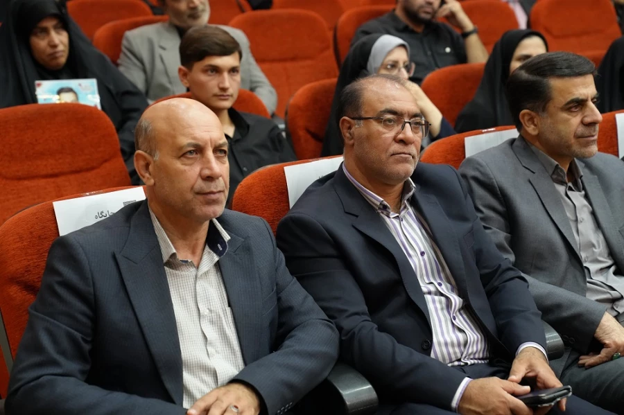 مکتب امام حسین (ع) پیام آور وحدت، ایثار و آزادگی است 5