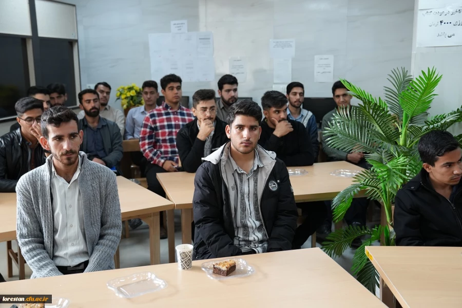  برگزاری پویش کتاب و کتابخوانی در پردیس علامه طباطبایی لرستان 4