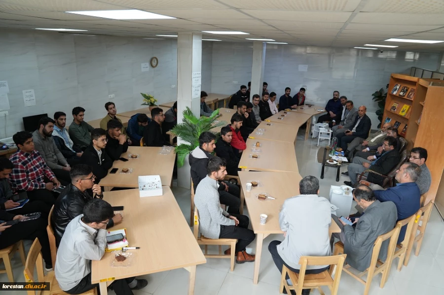  برگزاری پویش کتاب و کتابخوانی در پردیس علامه طباطبایی لرستان 5