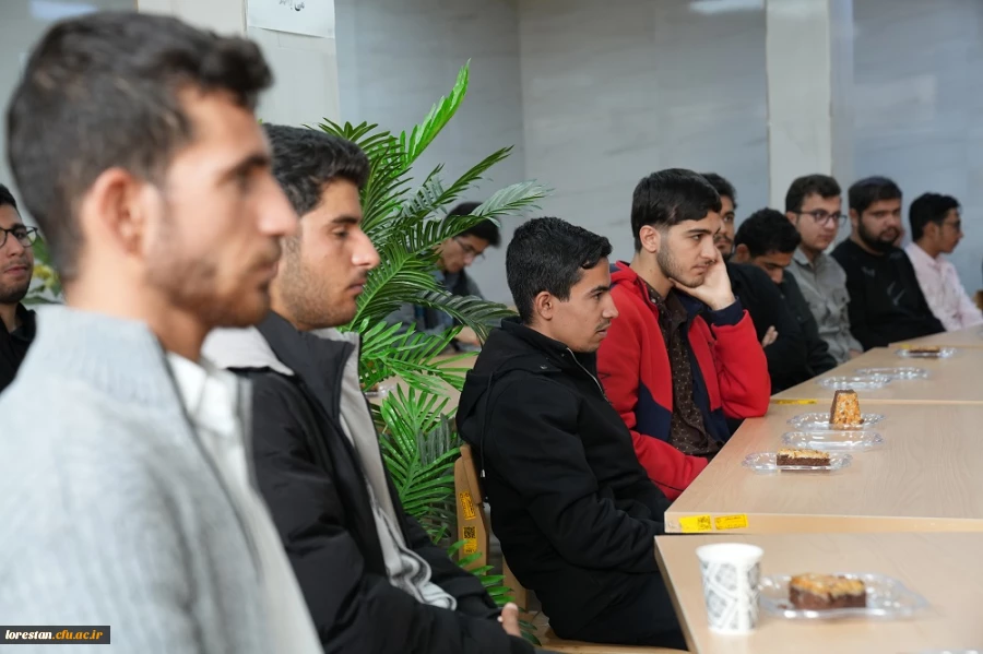  برگزاری پویش کتاب و کتابخوانی در پردیس علامه طباطبایی لرستان 6