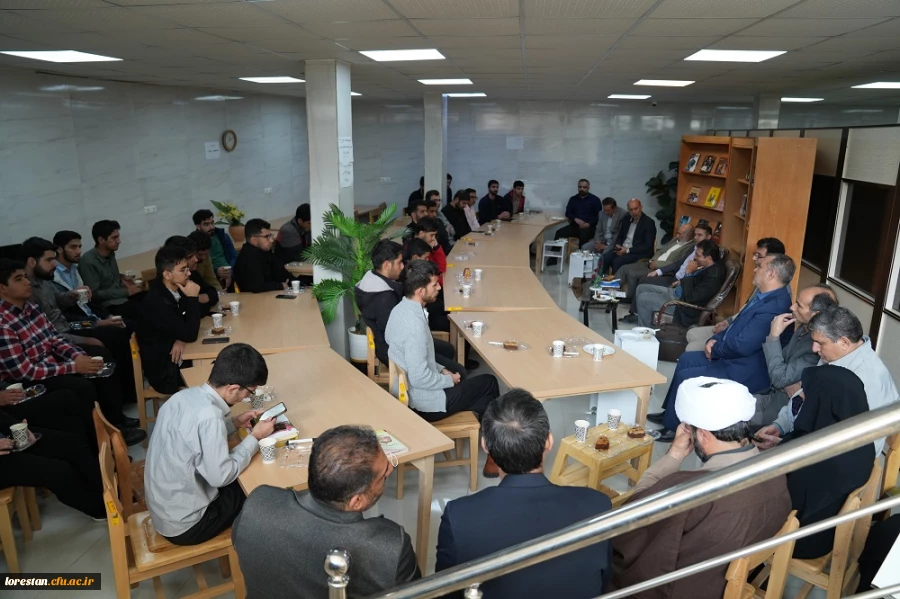  برگزاری پویش کتاب و کتابخوانی در پردیس علامه طباطبایی لرستان 10