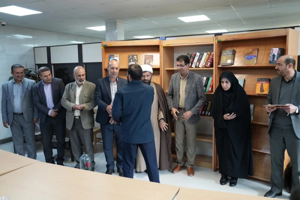  برگزاری پویش کتاب و کتابخوانی در پردیس علامه طباطبایی لرستان 14