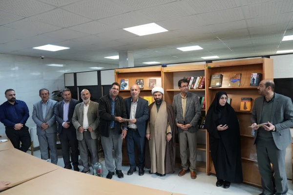  برگزاری پویش کتاب و کتابخوانی در پردیس علامه طباطبایی لرستان 15