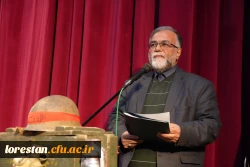 معلمانی که از شهدا الگو بگیرند، جامعه ای با کرامت می سازند 2