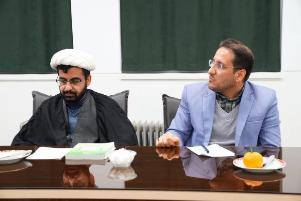 نشست صمیمی اعضای هیئت علمی مرکز شهید میرشاکی الیگودرز با مسئولان استانی دانشگاه فرهنگیان لرستان 8