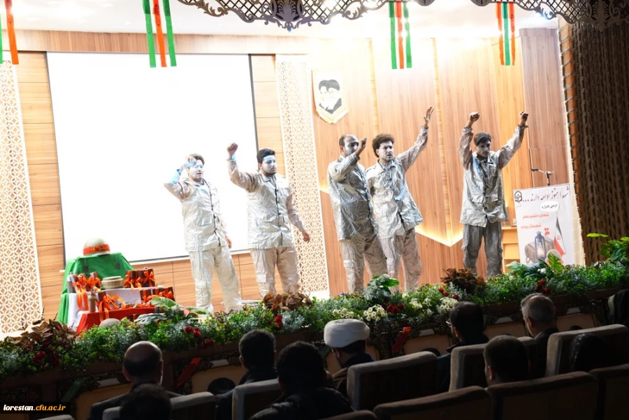 یادواره شهدای دانشجو معلم؛تجلی فرهنگ ایثار،قرآن محوری و تربیت نسل انقلابی  11