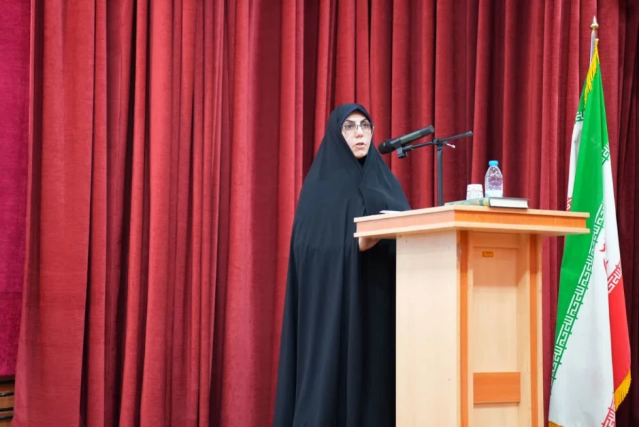 نشست وحدت حوزه و دانشگاه با حضور نماینده ولی فقیه در لرستان و رئیس دانشگاه آزاد اسلامی کشور در دانشگاه فرهنگیان لرستان برگزار شد 2