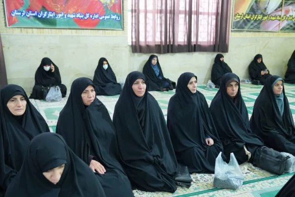 حضور مسئولان دانشگاه فرهنگیان لرستان در مراسم گرامی داشت ۹ دی در مصلای الغدیر خرم آباد 3