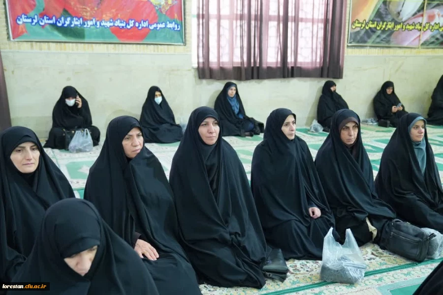 حضور مسئولان دانشگاه فرهنگیان لرستان در مراسم گرامی داشت ۹ دی در مصلای الغدیر خرم آباد 3