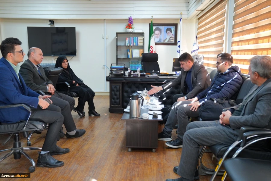 برگزاری جلسه تخصصی بررسی و نقد شناسنامه فنی فضاهای فیزیکی پردیس ها و مراکز دانشگاه فرهنگیان استان 2