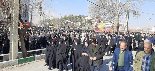 حضور کارکنان دانشگاه فرهنگیان لرستان در محکومیت اغتشاشات اخیر  11