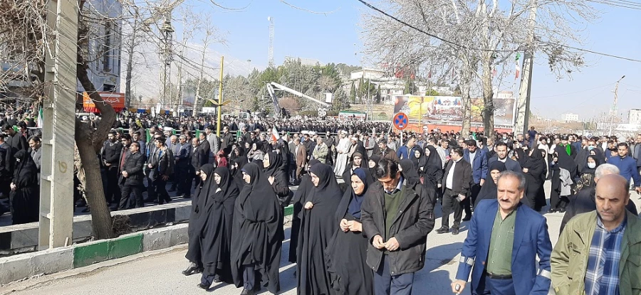 حضور کارکنان دانشگاه فرهنگیان لرستان در محکومیت اغتشاشات اخیر  11