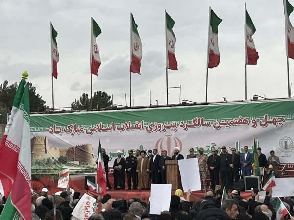 حضور پرشور اساتید و کارکنان دانشگاه فرهنگیان لرستان در راهپیمایی یوم الله ۲۲بهمن ۱۴۰۴  3