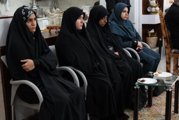 دیدار مسئولین دانشگاه فرهنگیان لرستان با خانواده معزز شهید باغبان و عزیزی 5