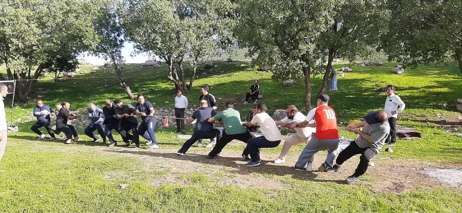 برگزاری اردوی تفریحی ـ ورزشی اساتید، کارکنان و بازنشستگان دانشگاه فرهنگیان لرستان 3